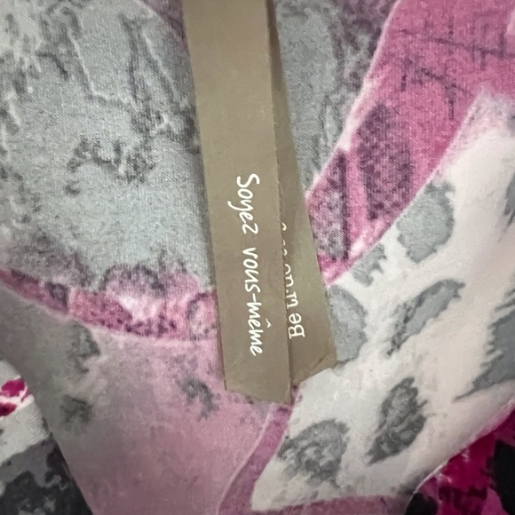 Pennington’s Ladies Shell top - Picture 4 of 4